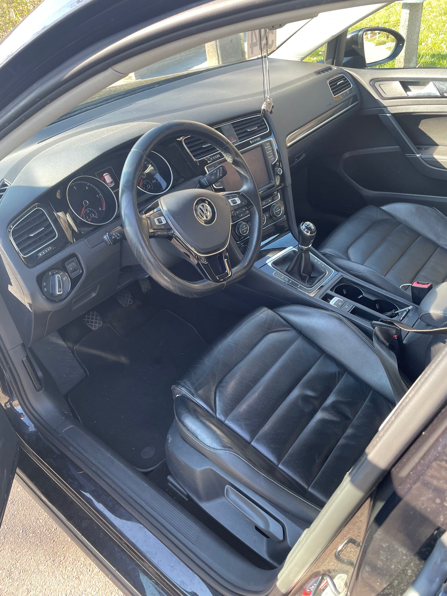 VOLKSWAGEN GOLF VII 1.6 TDI
